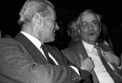 1987 mit Willy Brandt: der gebürtige Werdauer Hans Krollmann.