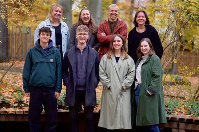 Im Herbst 2023 posierte der Vorstand der Grünen Jugend Sachsen noch gemeinsam fürs Foto. Nun verlassen die Landeschefs Paulina Großeibl und Phil Sieben (obere Reihe Mitte) sowie Charlotte Schuster (o.r.) und Julius Döllner (u.l.) auch die Mutterpartei Bündnis 90/Grüne.