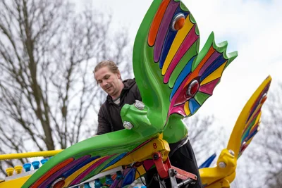 Ein beliebtes Fahrgeschäft für Familien ist „Butterfly“. Christoph Grässler montierte die Attraktion.
