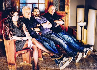 Lisa Hulinsky, Jürgen Claus, Jan Weiss, Bodo Martin (v.l.) gehören zur neu gegründeten Ponytail.Band