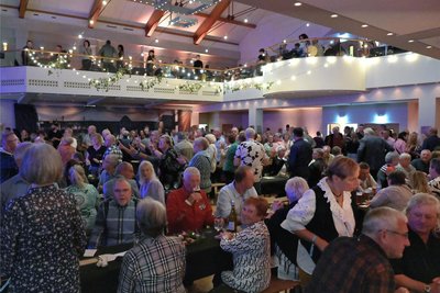 Im Kulturzentrum „Goldne Sonne“ in Schneeberg ist die 2. Steigerkirmes gefeiert worden.