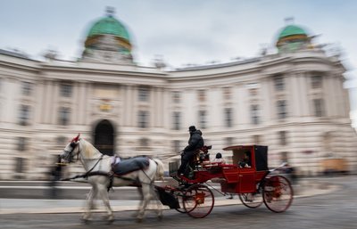 Fiaker sind eine beliebte Touristenattraktion in Wien (Symbolbild)
