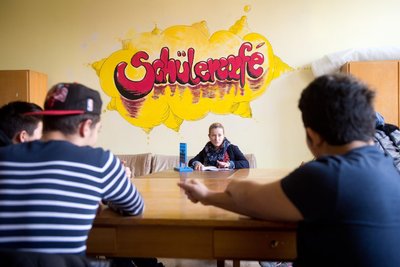 Schulsozialarbeiter sorgen dafür, dass Schüler ihre Probleme bewältigen können und nicht in ihren Leistungen nachlassen.
