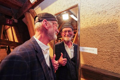 Nicht nur Frank Thiele darf sich beim Blick in den Spiegel sagen: „Ich bin spitze."