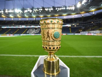  
          Auch der DFB-Pokal geht in den Geisterspielbetrieb über.
