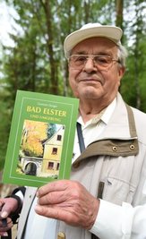 Bad Elsters Chronist Guntram Dunger hält seit vielen Jahren durch Publikationen das Wissen zum Brunnenberg wach. 