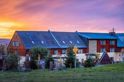 Hotel Goldhübel - das Haus im Wald ist familiengeführt.