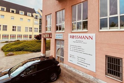 Bald soll ein Rossmann an der Stadtbadstraße in Thalheim öffnen. 
