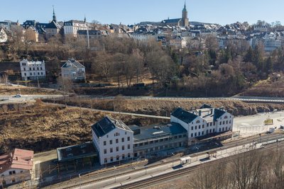Die Arbeiten am Mittelbau befinden sich auf der Zielgeraden. Der Untere Bahnhof in Annaberg bleibt aber eine Langzeitbaustelle.