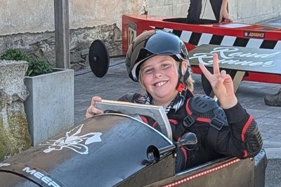 Alessio Zänkers Seifenkiste hatte viele Überraschungen für die Zuschauer während der Fahrt.