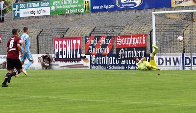 Daniel Frahn erzielt den Ausgleich für den CFC.