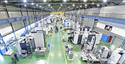 Blick in eine der Produktionshallen des Chemnitzer Werkzeugmaschinenbauers.