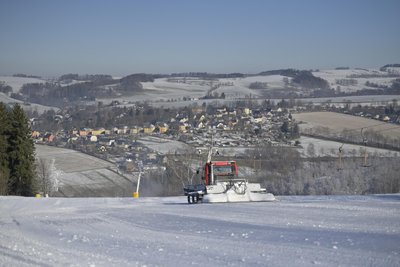 Der Skihang in Lößnitz.