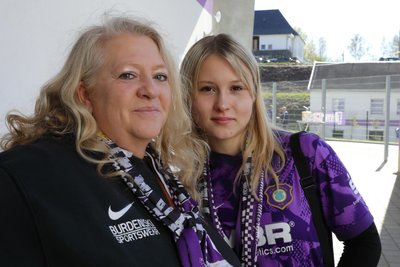 Sandra und Milou Sittner. Mutter und Tochter hoffen, dass ein Teil der Mannschaft bleibt.