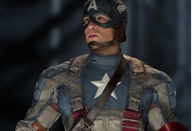 So ähnlich sieht auch die Figur aus: Captain-America - hier Steve Rogers in einem Kinofilm.