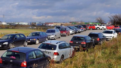 
              <p class="artikelinhalt">Täglich bietet sich an der alten Straße nach Niederwürschnitz nahe der Anschlussstelle Stollberg West der A 72 das gleiche Bild. </p>
            