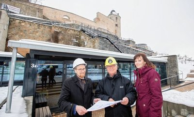Bürgermeister Tobias Kämpf, Bergknappe Gert Müller und Kathleen Dentler von der Tourist-Information ziehen jetzt an einem Strang. 