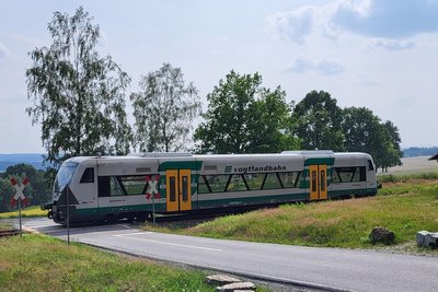 Die Länderbahn, zu der auch die Vogtlandbahn gehört, fährt künftig auch im Raum Leipzig/Halle.