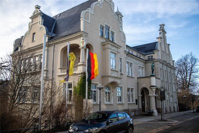 Im Rathaus Eibenstock werden Pläne geschmiedet, wie man das Vereinshaus an der Karlsbader Straße künftig nutzen kann.