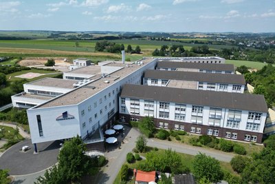 Der Belegschaft der Werdauer Pleißentalklinik ist am Montag das Sanierungskonzept vorgestellt worden. Es sieht unter anderem die Schließung der Pädiatrie vor.