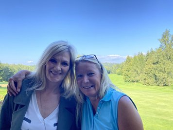 Katja Erfurt und Silke Heidig trafen sich am Golfplatz.