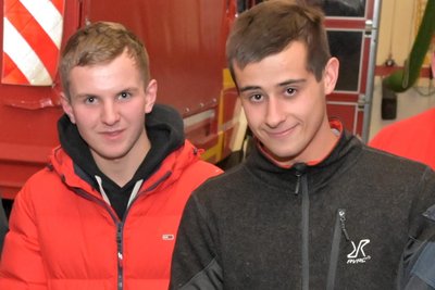 Robin Queck (links) und Eike Postler vom Jugendklub Eibenstock wünschen sich einen neuen Treff.