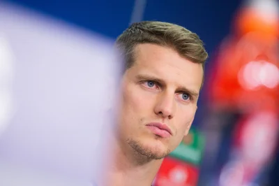 Ex-Bundesliga-Profi Lars Bender heuert im Nachwuchs des FC Bayern an. (Archivbild)