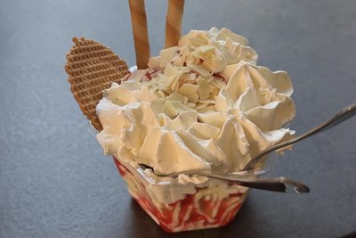Spaghettieis beim Eiscafé Eiszapfen auf dem Kaßberg.
