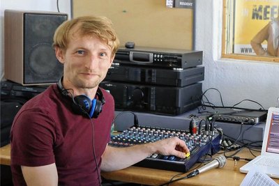 Marcus Richter, Chef der Meeraner Stadthalle, hat beim Parkfest die organisatorischen Fäden in der Hand.