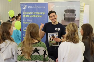 Zur jüngsten Messe war der Stand der Deutschen Flugsicherung dicht umlagert.