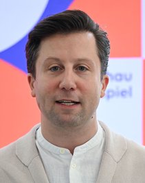 Der Generalmusikdirektor des Theaters Chemnitz, Benjamin Reiners, hat bei Konzerten für Menschen mit Demenz ganz besondere "Gänsehaut-Momente" erlebt. (Archivbild)