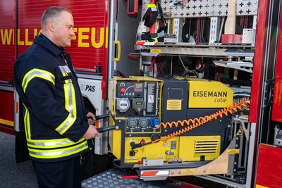 Das Strom-Aggregat hat eine Leistung von 14 kW und liefert den Strom am Einsatzort unter anderem für die Beleuchtung und die Hydraulik.