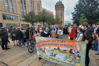 Mit ihrem Protest wollten die Anhänger der Bewegung Fridays for Future auch die Bedeutung der Bundestagswahl deutlich machen. 