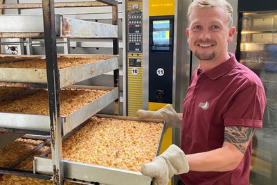 Die Bäckerei Stölzel (hier Juniorchef Tim Stölzel) eröffnet ihre 40. Filiale.