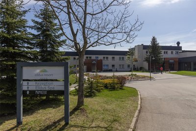 Am 22. April startet das Elldus Resort in Oberwiesenthal seine Typisierungsaktion. Zwischen 12 und 16 Uhr besteht dann die Möglichkeit, sich registrieren zu lassen. Die Kosten dafür übernimmt das Familienunternehmen.