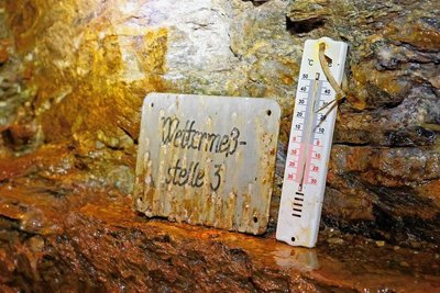 Sogar eine "Wettermessstation" gibt es im Bergwerk.