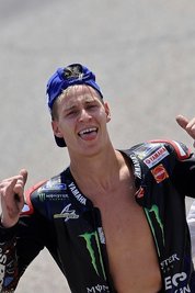 Fabio Quartararo nach seinem Ausflug zu den Fans. 