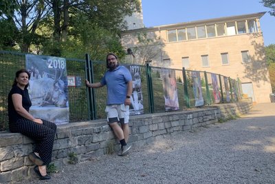 Ideeengeber Dirk Fellendorf und Umsetzerin Eileen Fellendorf des Historischen Rundgangs am Küchwaldzaun.