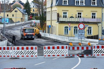 Die Straßenbauarbeiten auf der Chemnitzer Straße (B 173) in Freiberg sorgen für viel Unmut unter den Autofahrern. 