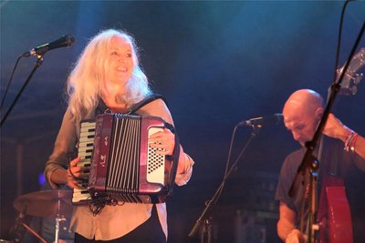 Mitglieder der Band 17 Hippies brachten den musikalischen Geburtstagsgruß für die Artmontan-Kulturtage.