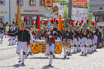 Für die Bergparade am Sonntag des Bergstadtfestes (Foto von 2019) gibt es temporäre Straßensperrungen. 