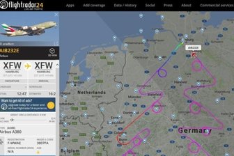 A-380-Pilot in Weihnachtslaune - Der geflogene Tannenbaum.