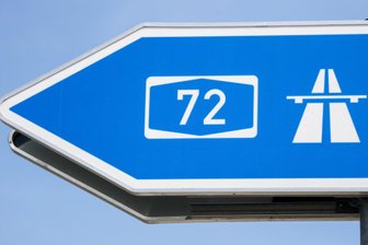 A 72 bei Chemnitz: Feuerwehr nach Unfall im Einsatz - 