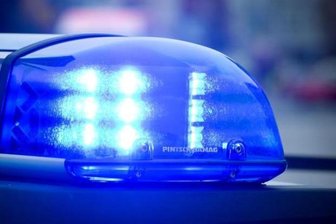 A 72: Laster kollidiert mit Personenwagen -
