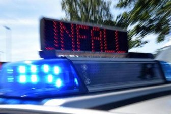 A4 an Raststätte Auerswalder Blick nach Unfällen voll gesperrt - 