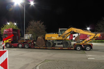 A4: Polizei stoppt 22 Transporte wegen Verstößen - Auch dieser Transport wurde einer Kontrolle unterzogen.