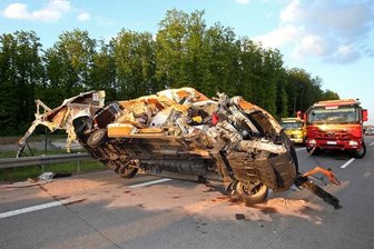 A4: Schwerer Unfall zwischen Wüstenbrand und Hohenstein-Ernstthal -