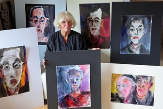 Ab heute erstmals in Chemnitz zu sehen: Porträts des Holocausts - Isolde Roßners Kunstwerke werden am Donnerstag innerhalb einer Vernissage und Vesper in der Jakobikirche Chemnitz erstmalig gezeigt.