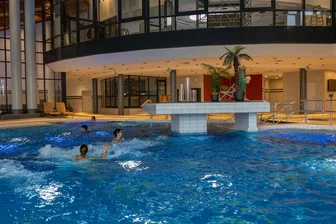 Ab ins warme Wasser: Kalter Januar beschert Kurbad im Erzgebirge viele Gäste - Die modernisierte Badelandschaft im Gesundheitsbad Actinon.