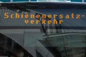 Ab Montag fahren Busse statt Straßenbahnen nach Neundorf - Auf der Linie 3 der Plauener Straßenbahn ist ab Montag Schienenersatzverkehr notwendig.